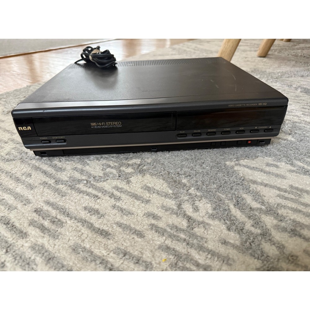RCA VR675HF‎ VHS VCR Hi-Fi Stereo 4 Head Video Cassette Recorder Untested